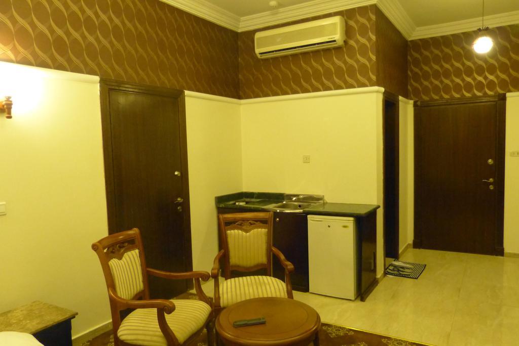 Al Denny Aparthotel Τζέντα Δωμάτιο φωτογραφία
